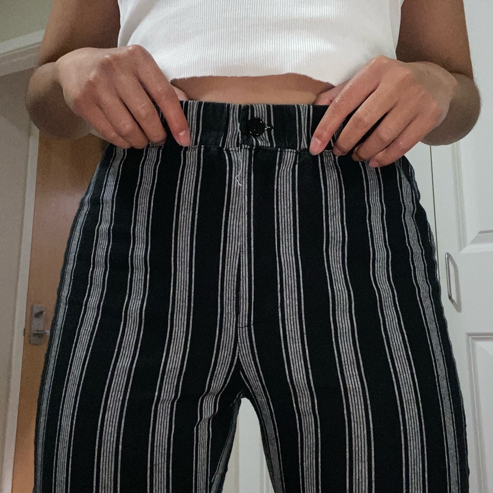 Ivy & Main Black/White Striped Pants M